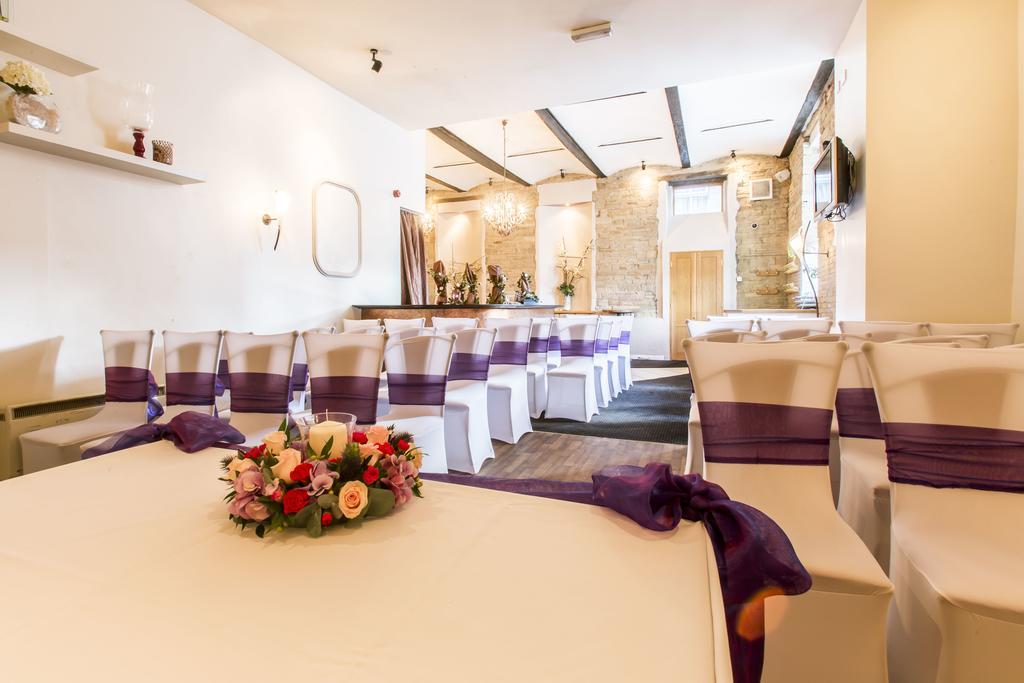 Waterfront Hotel Brighouse Dış mekan fotoğraf