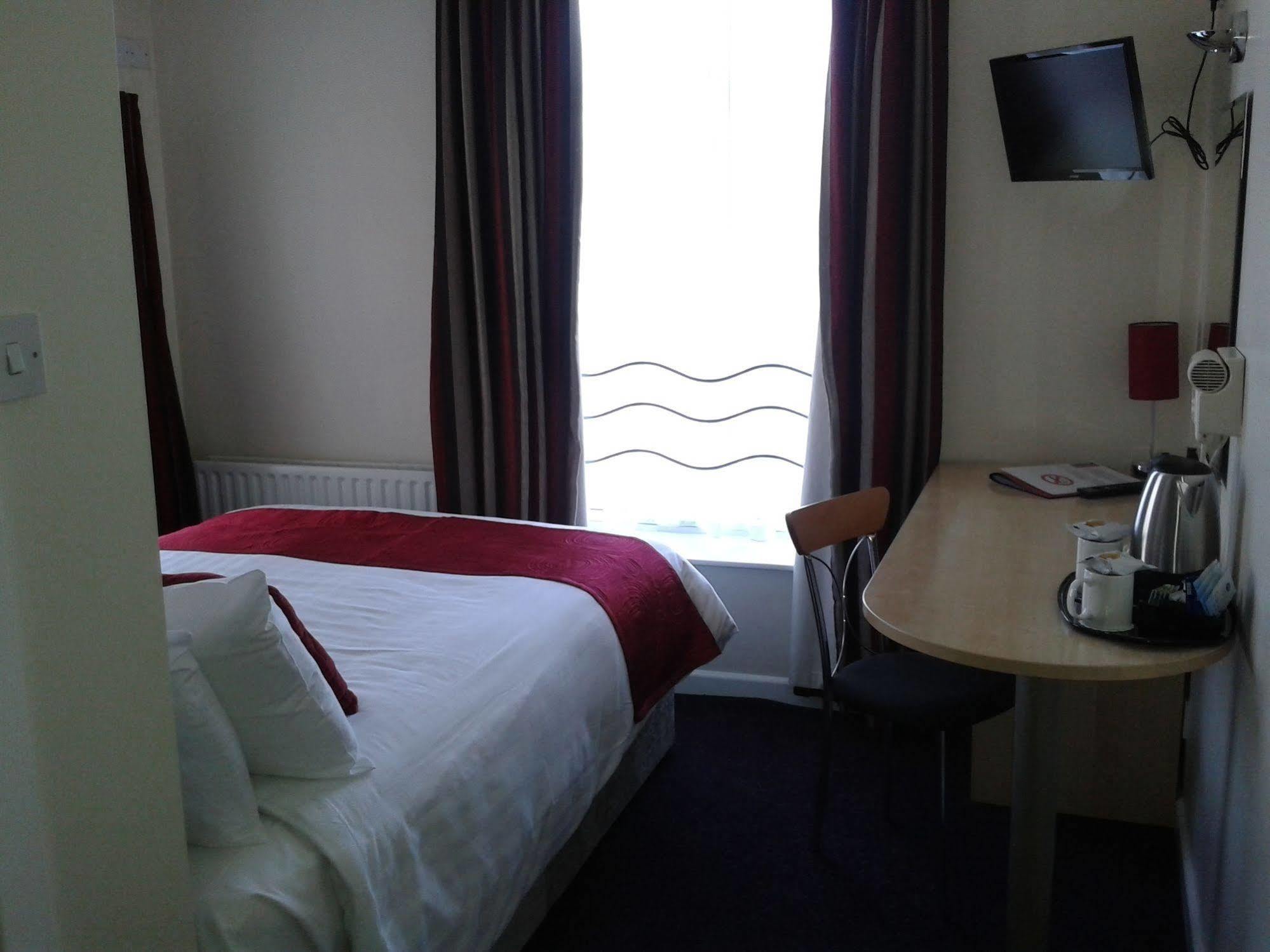 Waterfront Hotel Brighouse Dış mekan fotoğraf