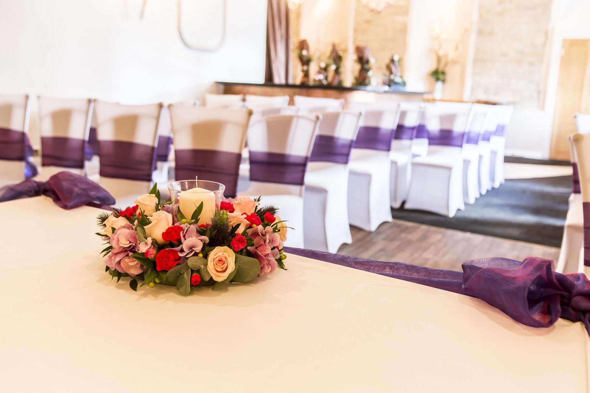 Waterfront Hotel Brighouse Dış mekan fotoğraf
