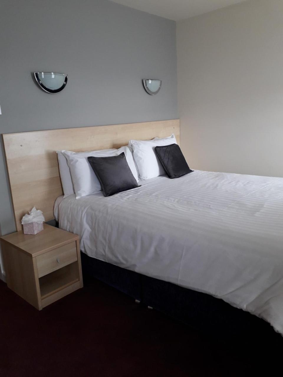 Waterfront Hotel Brighouse Dış mekan fotoğraf