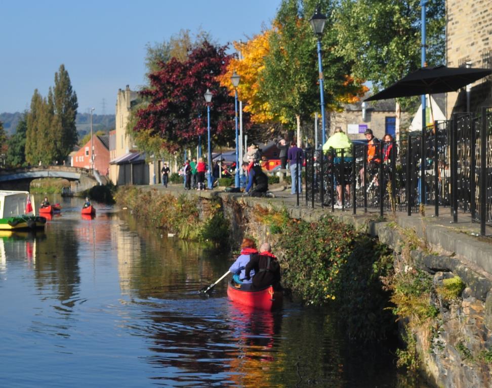 Waterfront Hotel Brighouse Dış mekan fotoğraf